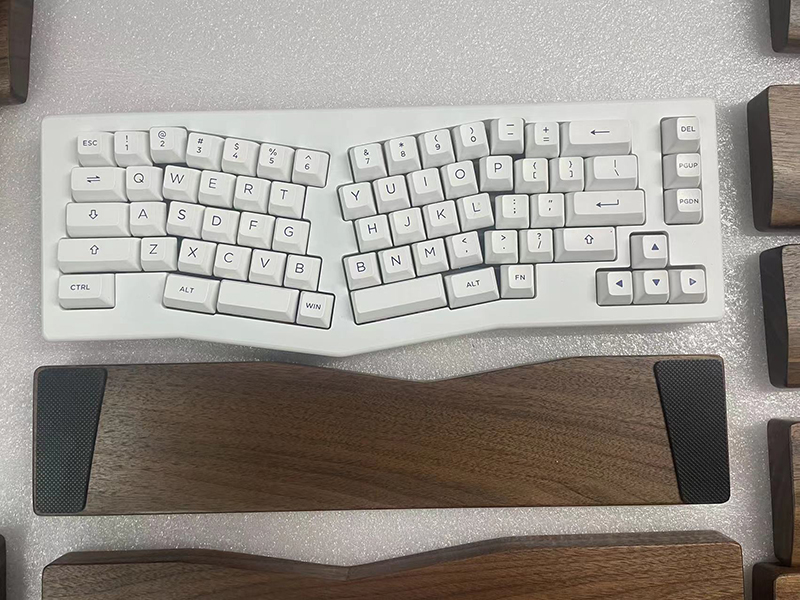مسند معصم مخصص من خشب الجوز ال - مراجعة Wrist Rest Wood وسعره